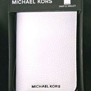 New with Tags Michael Kors Hudson Pebbled Leather Snap CC White Wallet MSRP $128